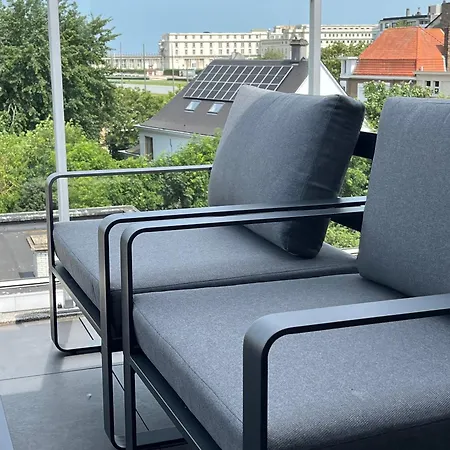 With Beautiful View, Private Parking And Two Large Terraces
