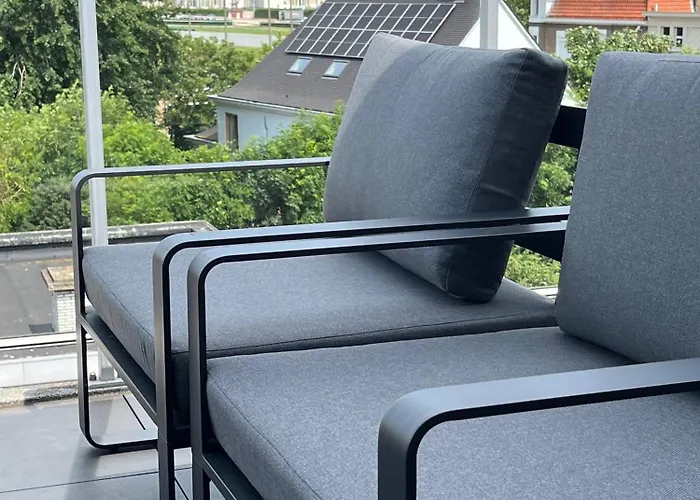 With Beautiful View, Private Parking And Two Large Terraces