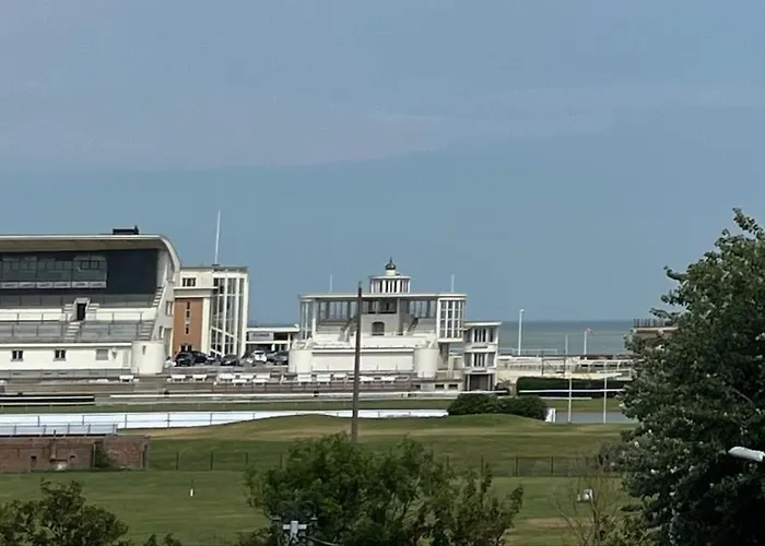 Appartement With Beautiful View, Private Parking And Two Large Terraces