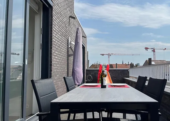 With Beautiful View, Private Parking And Two Large Terraces Apartment Ostend