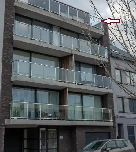 With Beautiful View, Private Parking And Two Large Terraces *