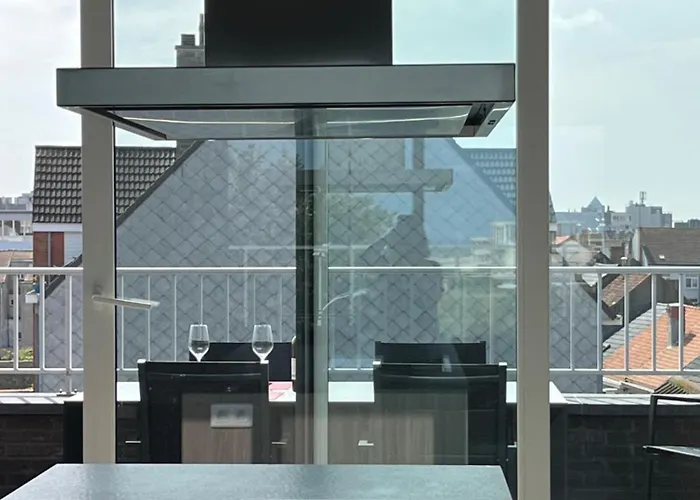 Appartement With Beautiful View, Private Parking And Two Large Terraces Oostende