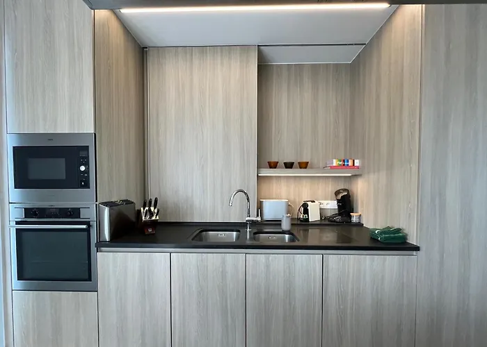 Apartment With Beautiful View, Private Parking And Two Large Terraces *